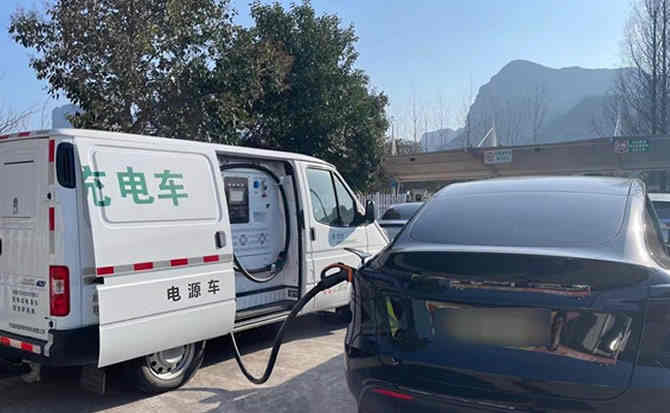 灵台汽车搭电